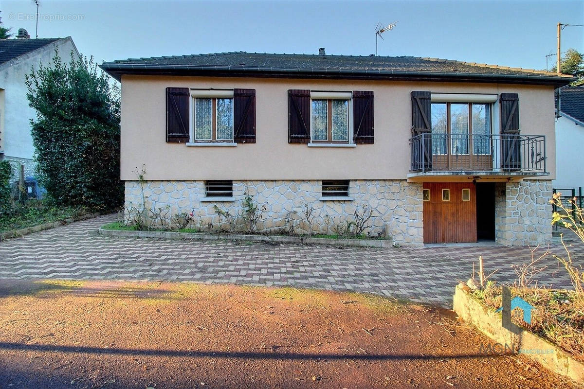 Maison à NOGENT-LE-ROI