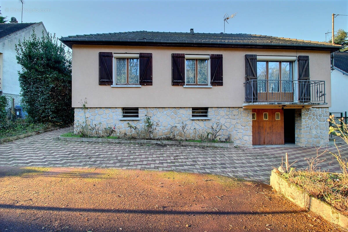 Maison à NOGENT-LE-ROI