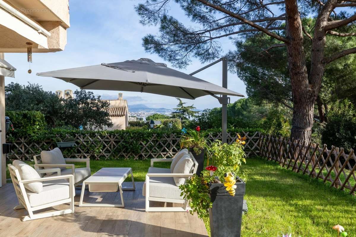 Appartement à VILLENEUVE-LOUBET