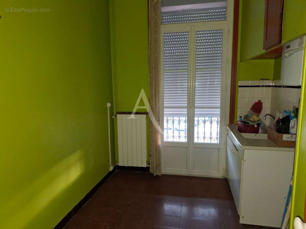 Appartement à LAMALOU-LES-BAINS