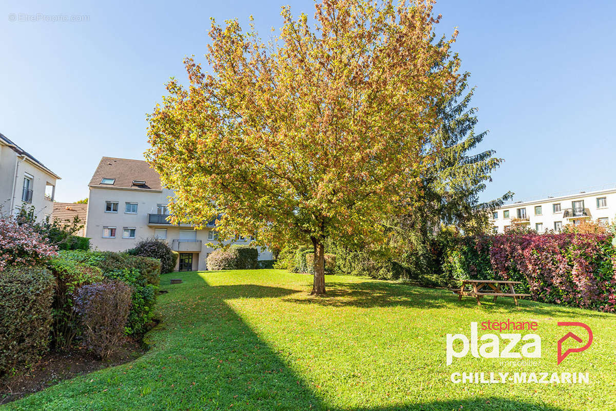 Appartement à CHILLY-MAZARIN