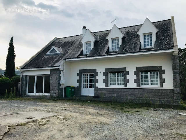 Maison à LA CHAPELLE-DES-MARAIS