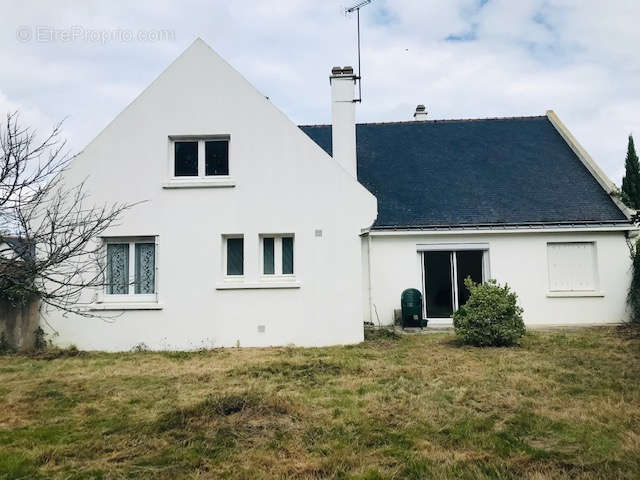 Maison à LA CHAPELLE-DES-MARAIS