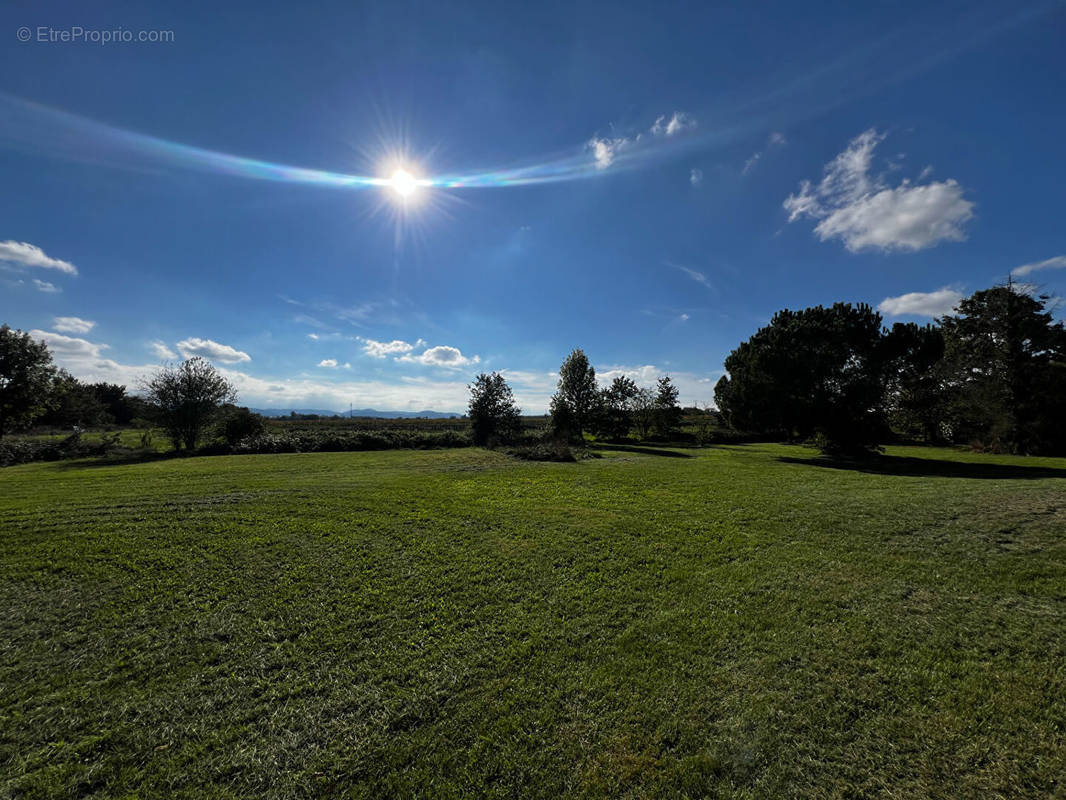 Terrain à SAINT-JULIEN-SUR-GARONNE