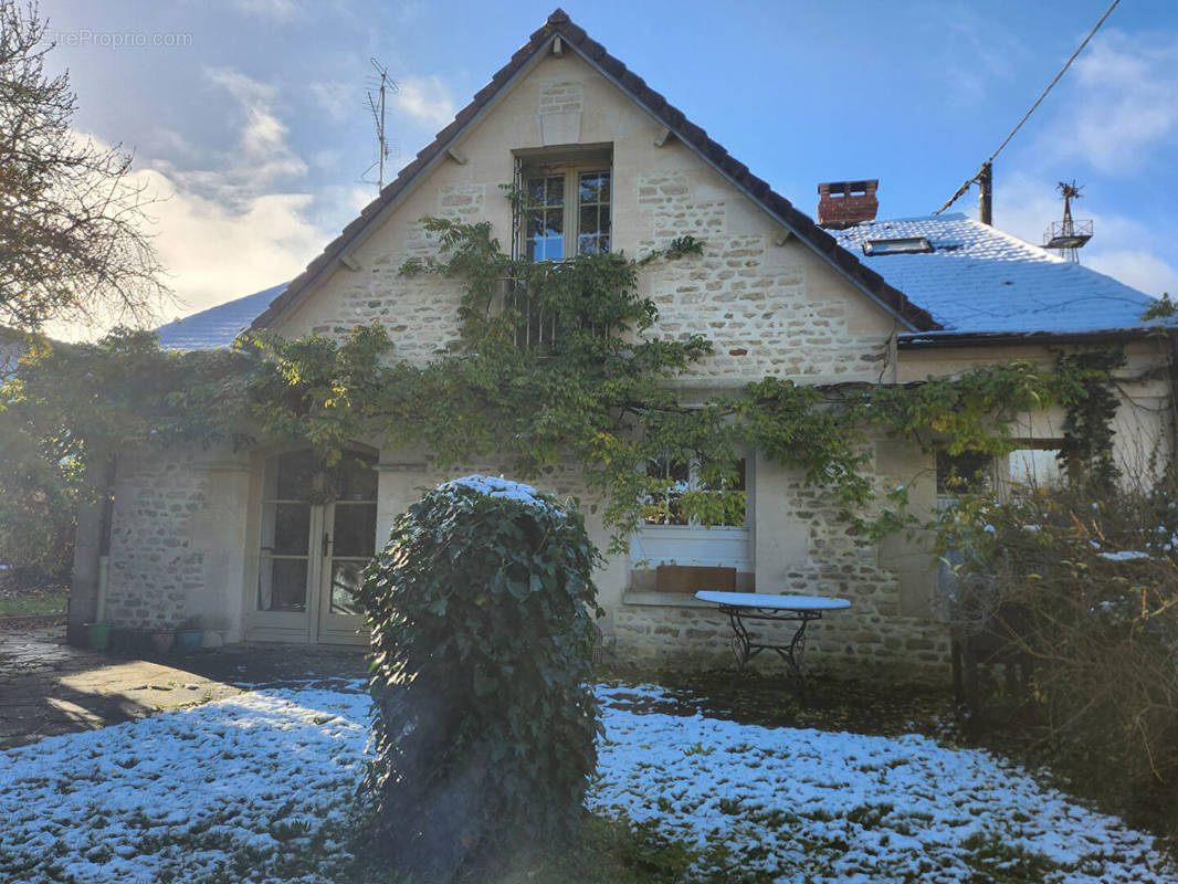 Maison à NEUILLY-EN-THELLE