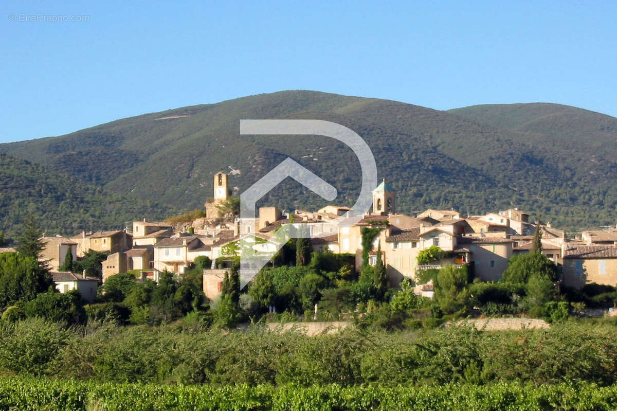 Appartement à LOURMARIN