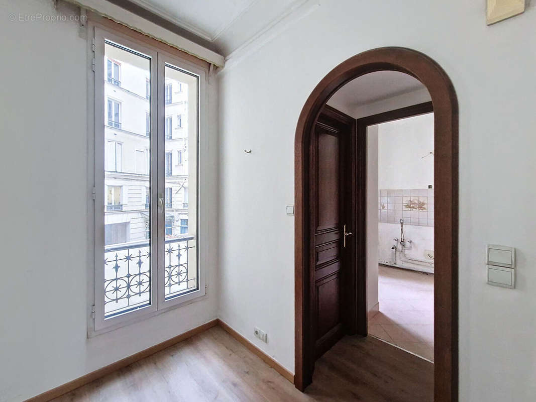 Appartement à PARIS-1E