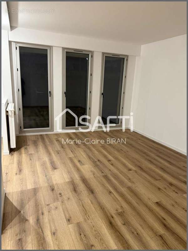 Photo 2 - Appartement à SAINT-MAUR-DES-FOSSES