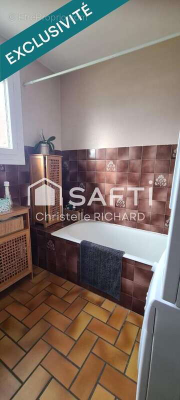 Photo 4 - Appartement à SAINT-DENIS-LES-BOURG