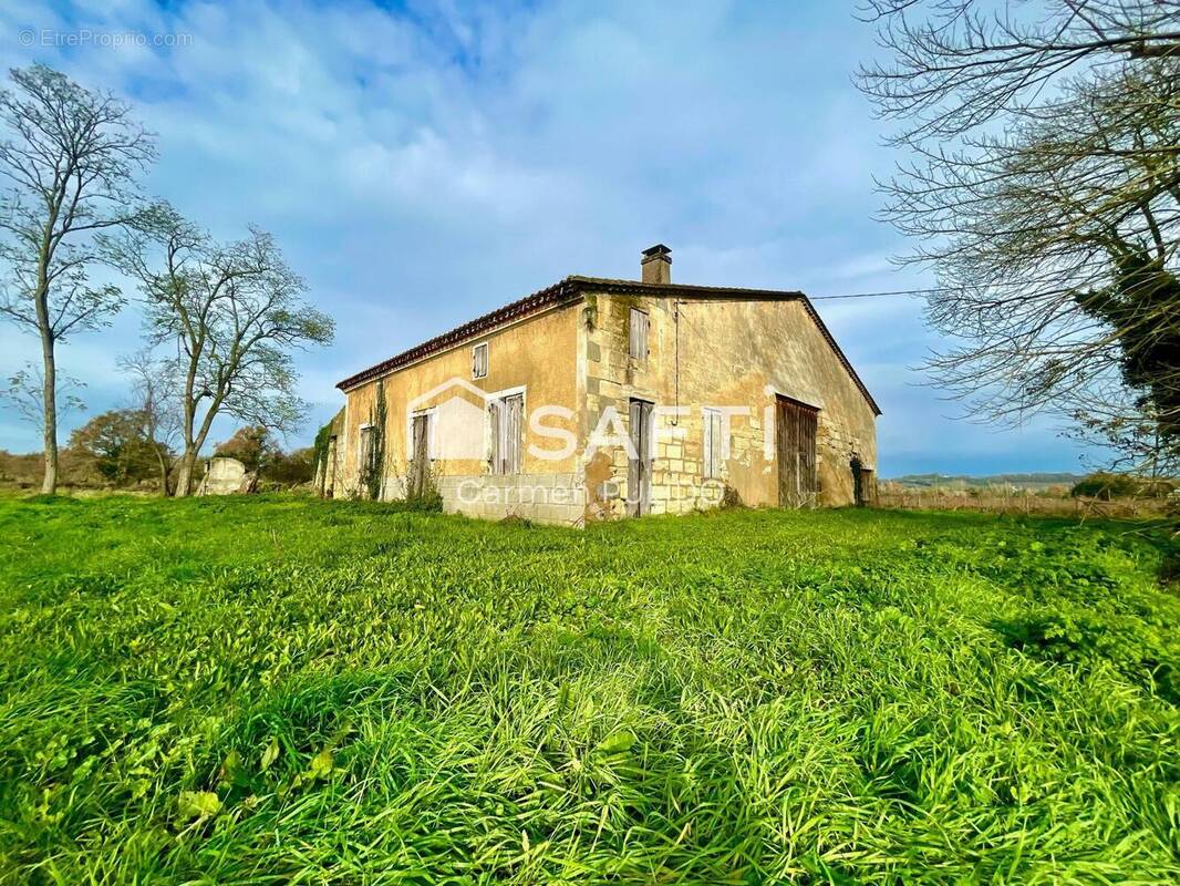 Photo 1 - Maison à MOULIETS-ET-VILLEMARTIN