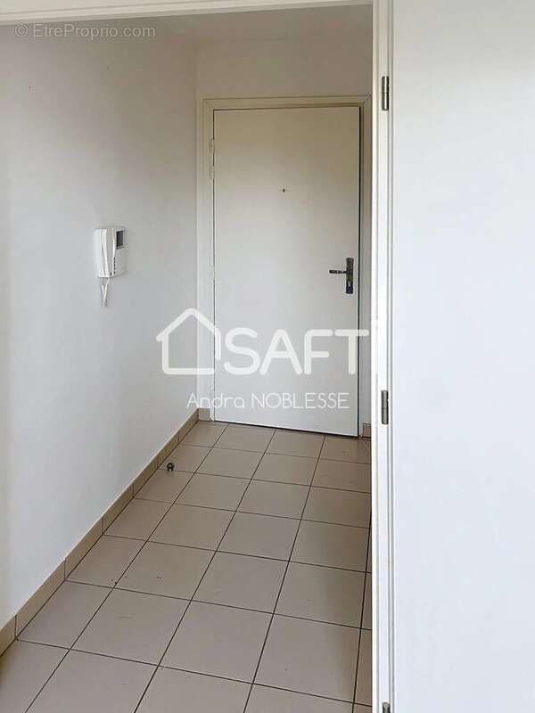 Photo 2 - Appartement à NANTEUIL-LE-HAUDOUIN