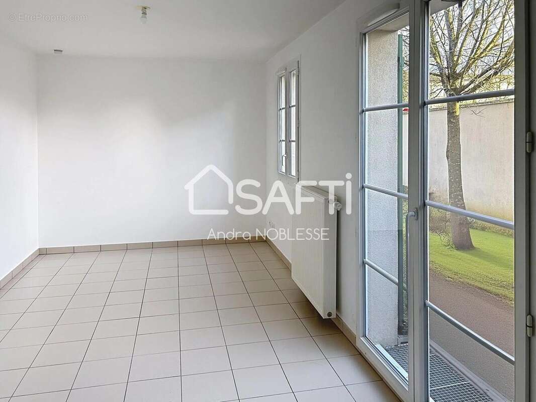 Photo 5 - Appartement à NANTEUIL-LE-HAUDOUIN