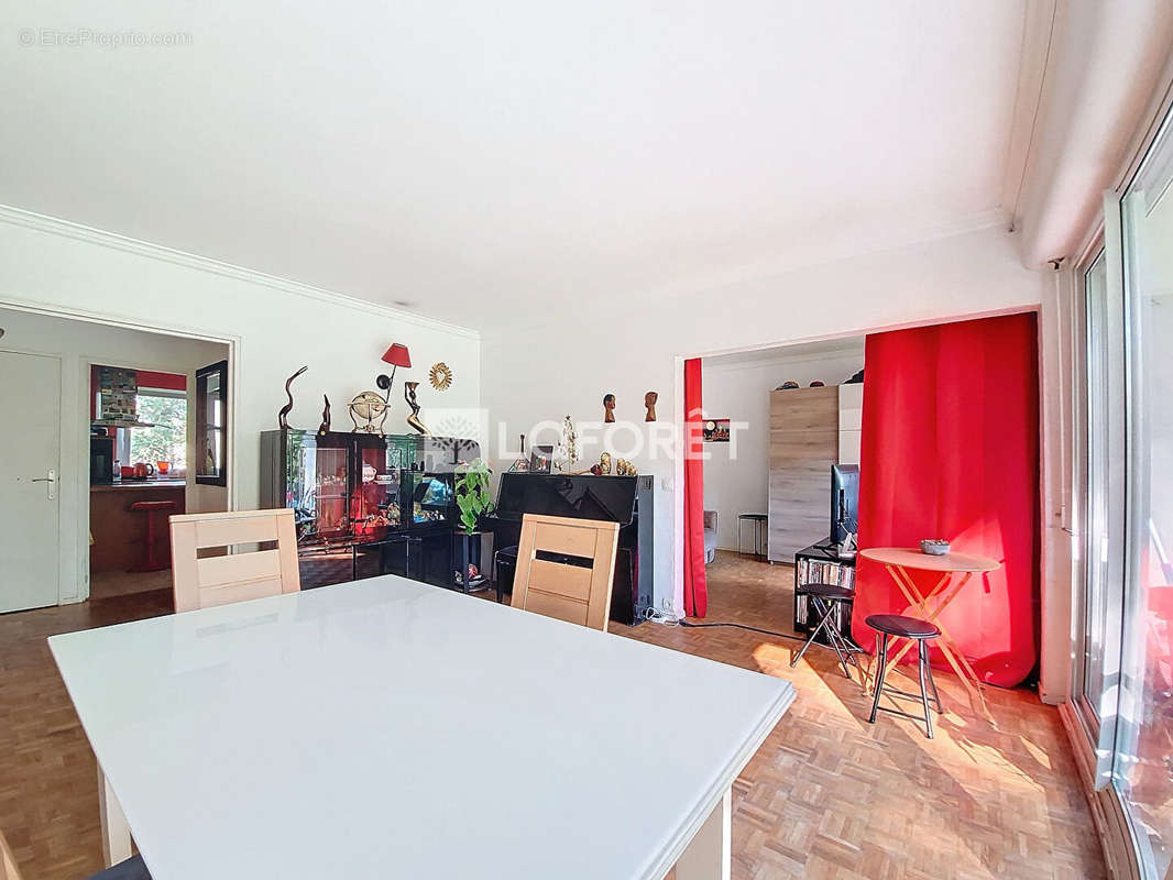 Appartement à VERNEUIL-SUR-SEINE