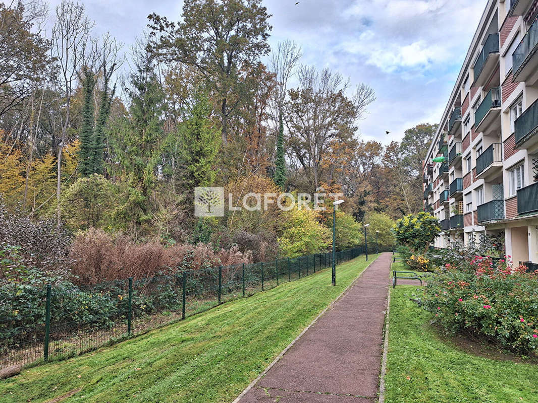 Appartement à VERNEUIL-SUR-SEINE