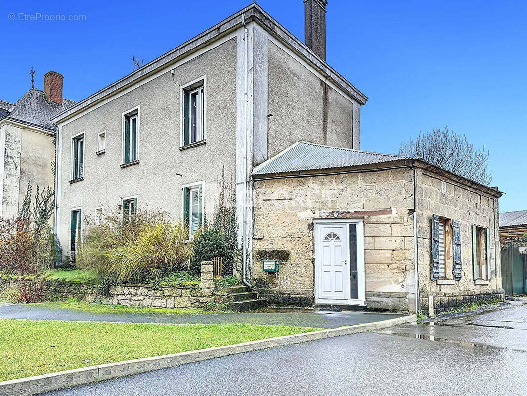 Maison à CHAVAGNES