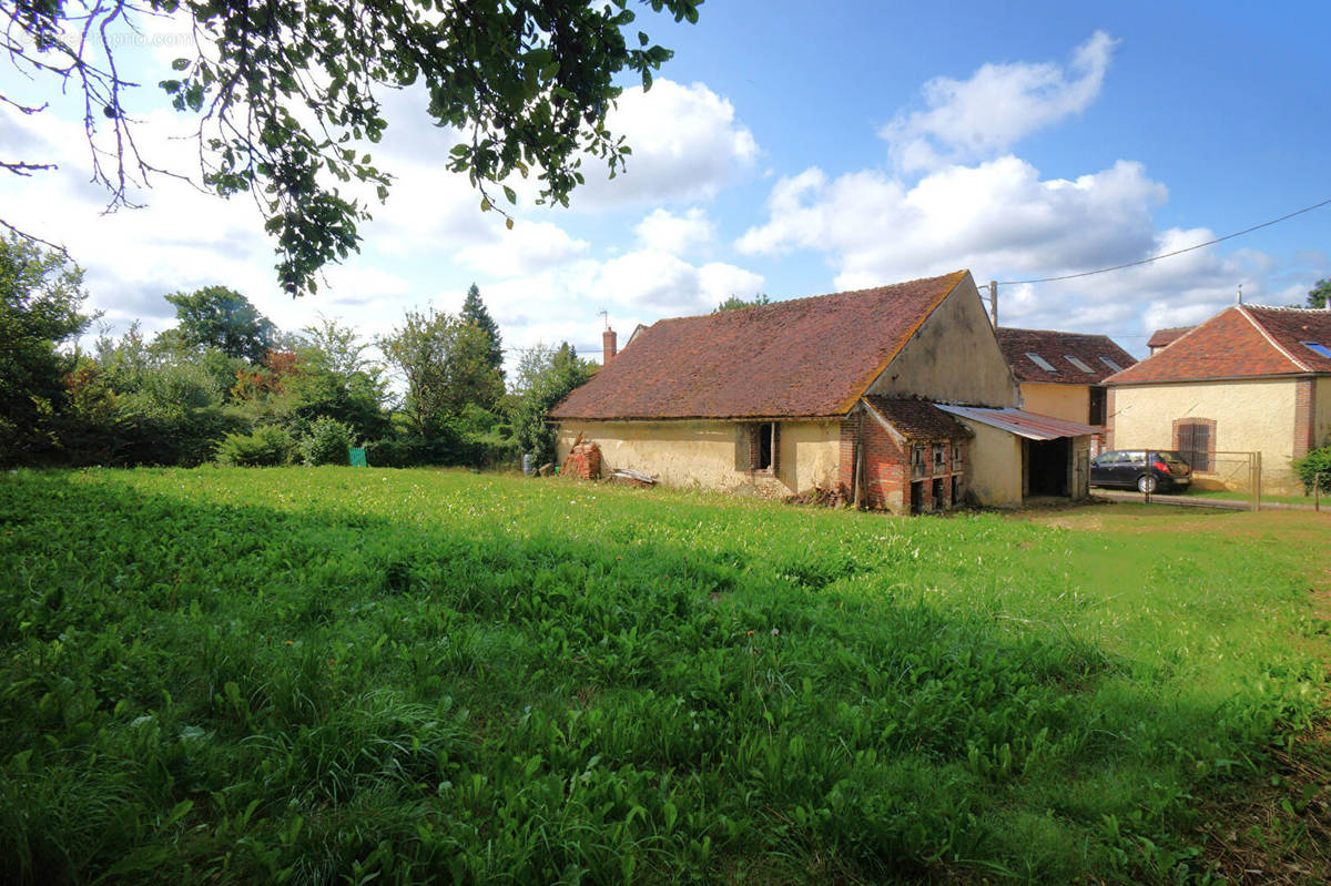 Maison à VILLIERS-SAINT-BENOIT