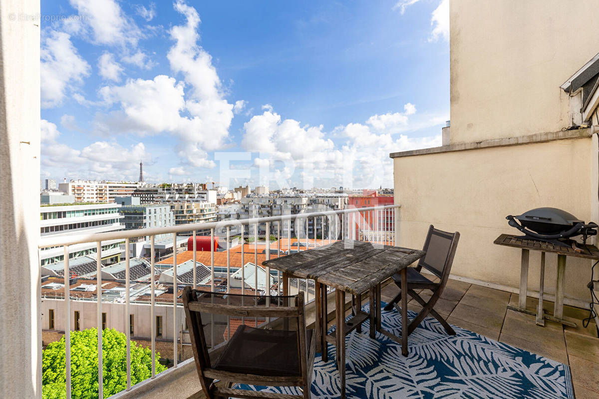 Appartement à PARIS-15E