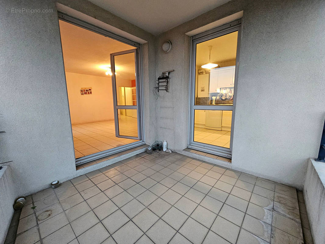 Appartement à LYON-8E