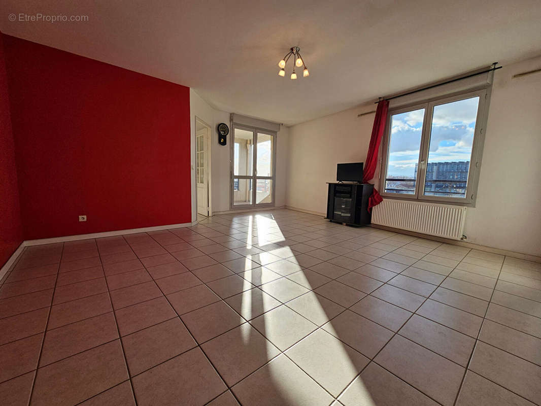 Appartement à LYON-8E