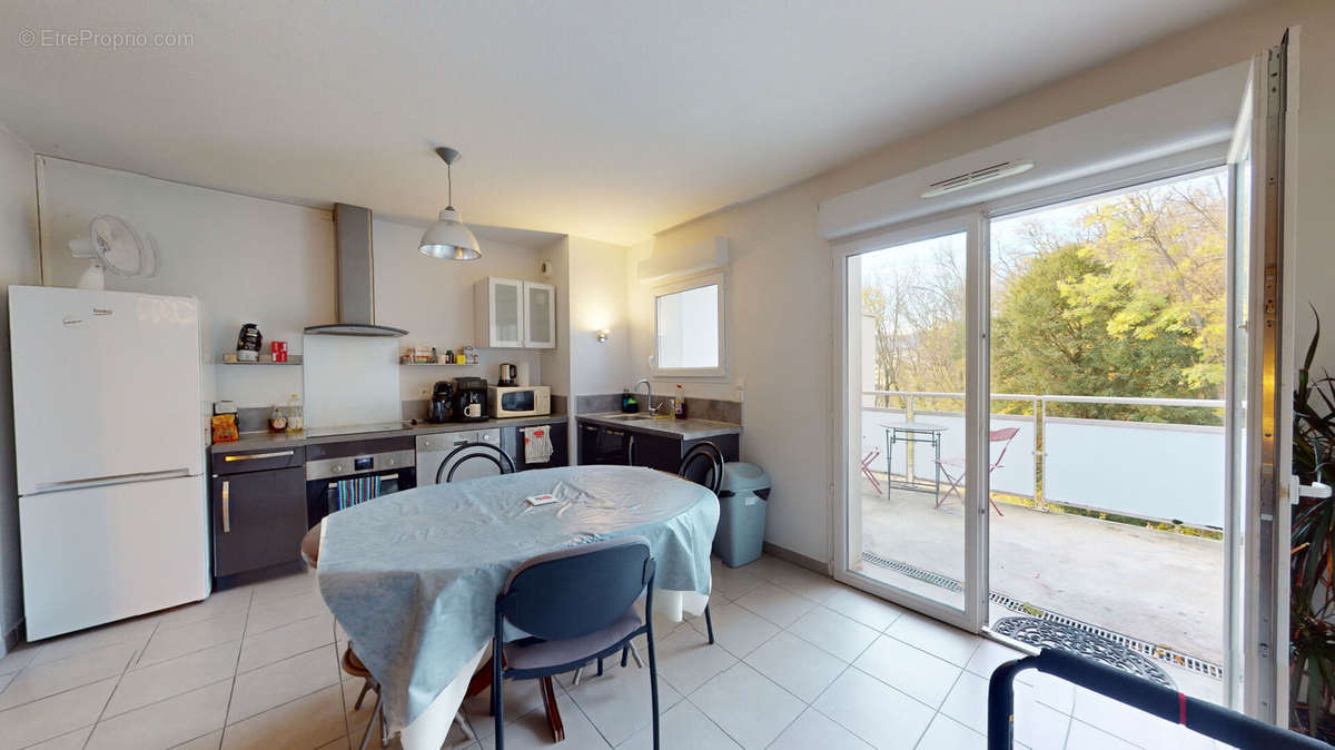 Appartement à SAINT-MARTIN-LE-VINOUX