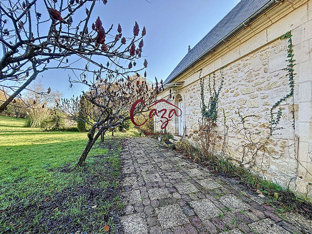 Maison à LE TOURNE