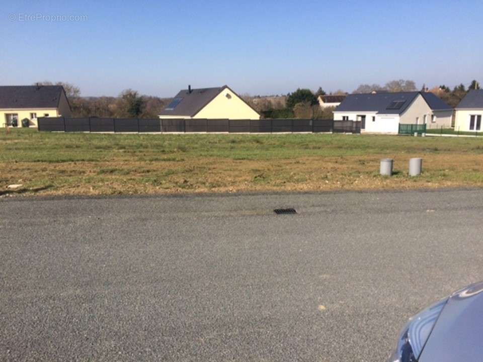 Terrain à LA CROIX-EN-TOURAINE