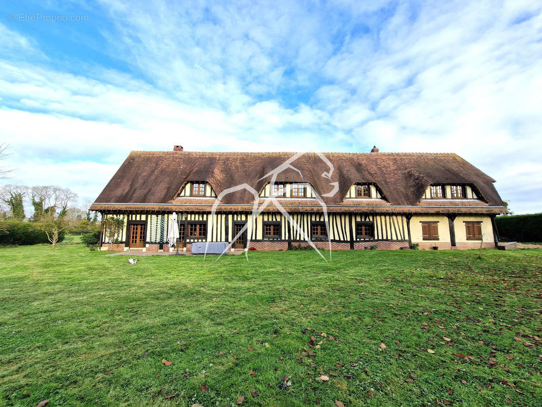 Maison à SAINT-PIERRE-DE-VARENGEVILLE