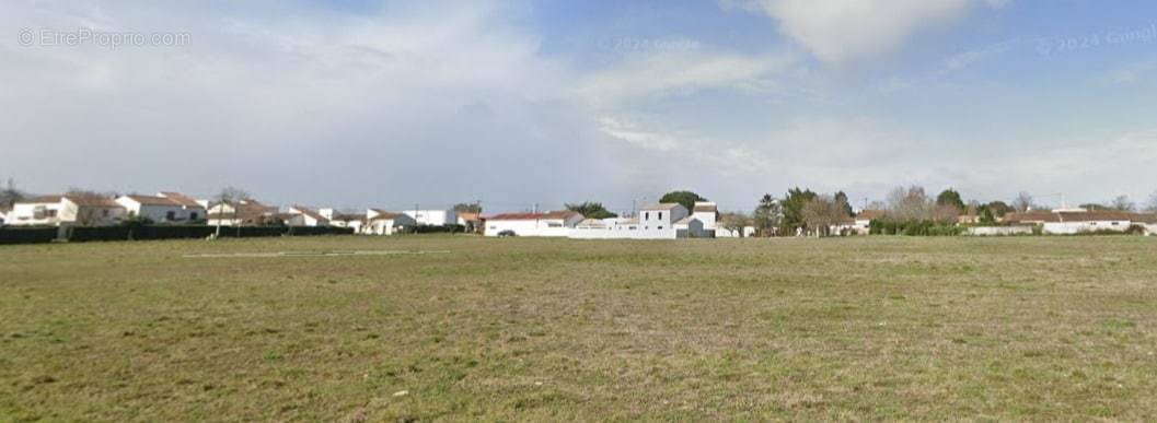 Terrain à SAINT-PALAIS-SUR-MER