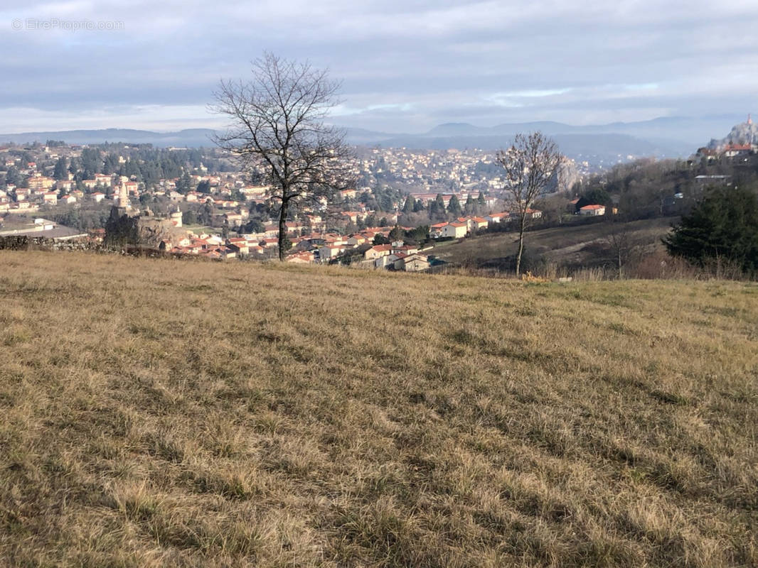 Terrain à ESPALY-SAINT-MARCEL