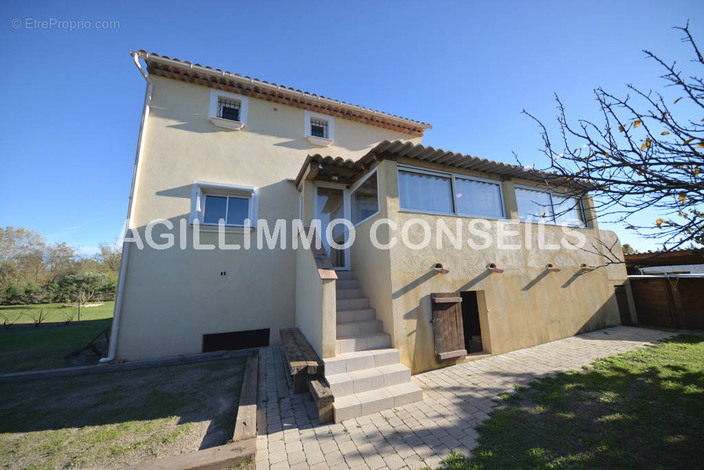 Maison à PUGET-SUR-ARGENS