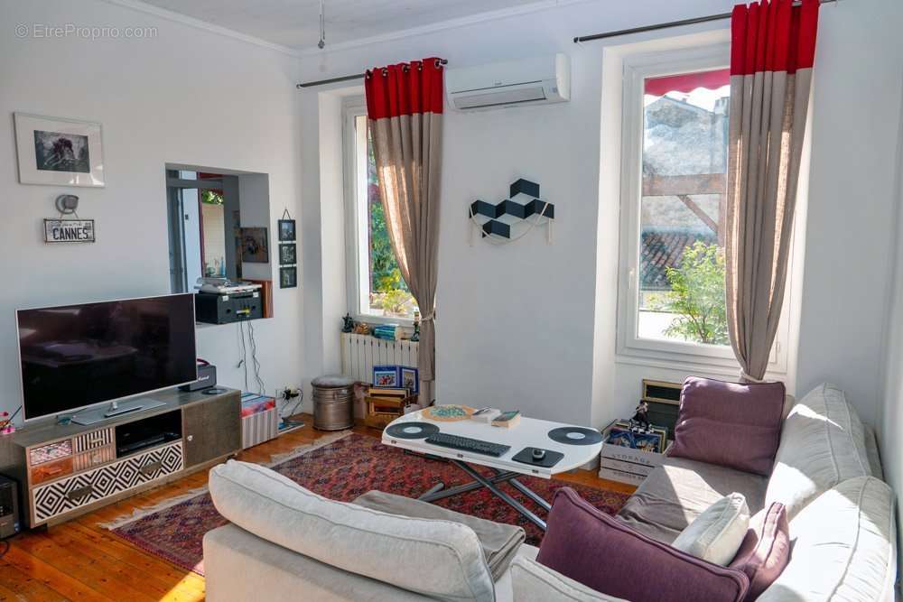 Appartement à MARSEILLE-10E