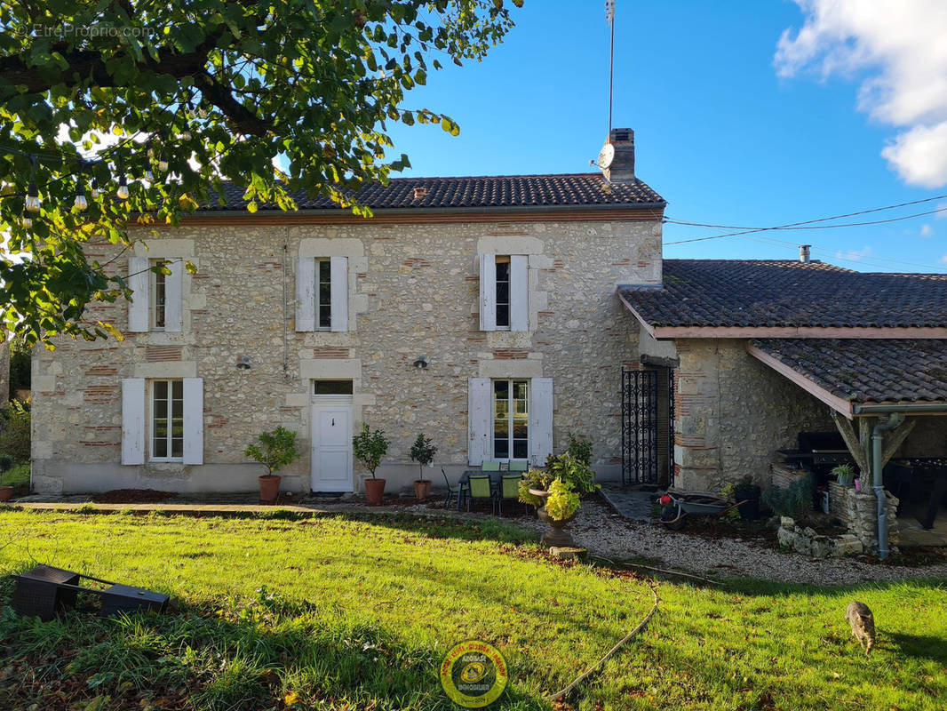 Maison à CLAIRAC