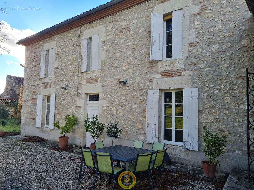 Maison à CLAIRAC