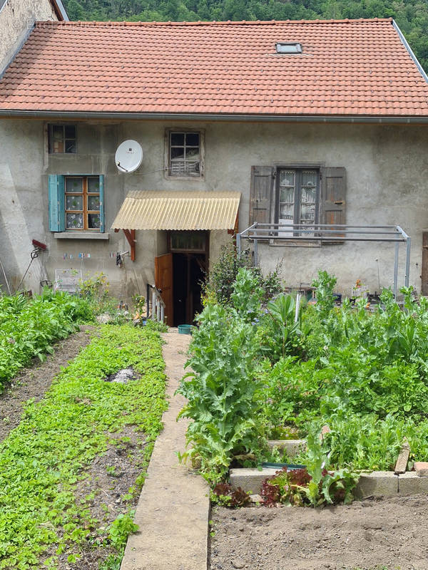 Maison à CAPOULET-ET-JUNAC