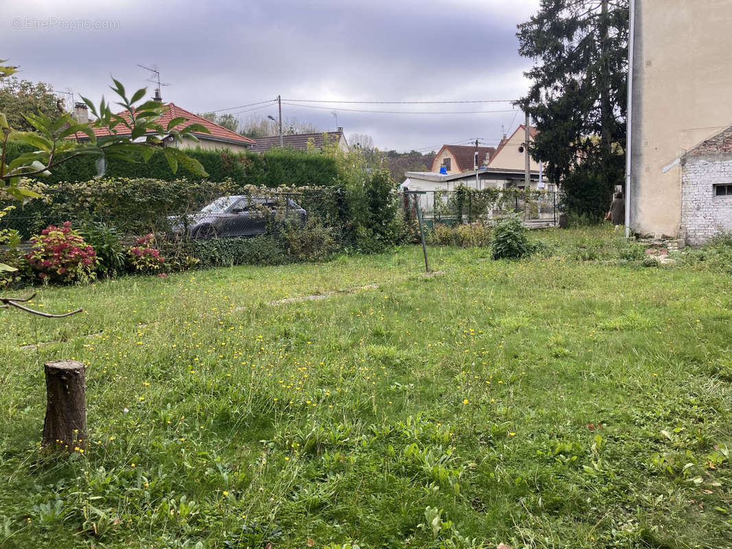 Terrain à VILLEPREUX