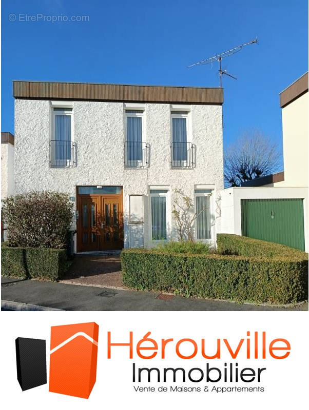 Maison à HEROUVILLE-SAINT-CLAIR