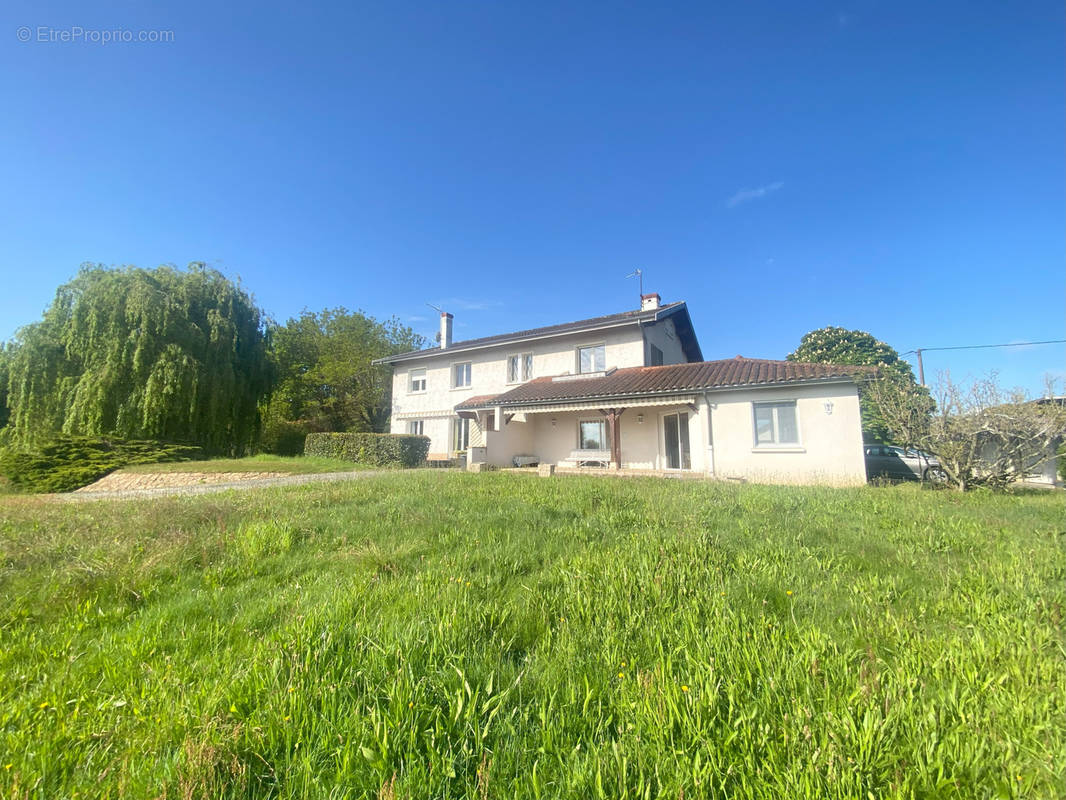 Maison à SAINT-ANDRE-DE-BAGE