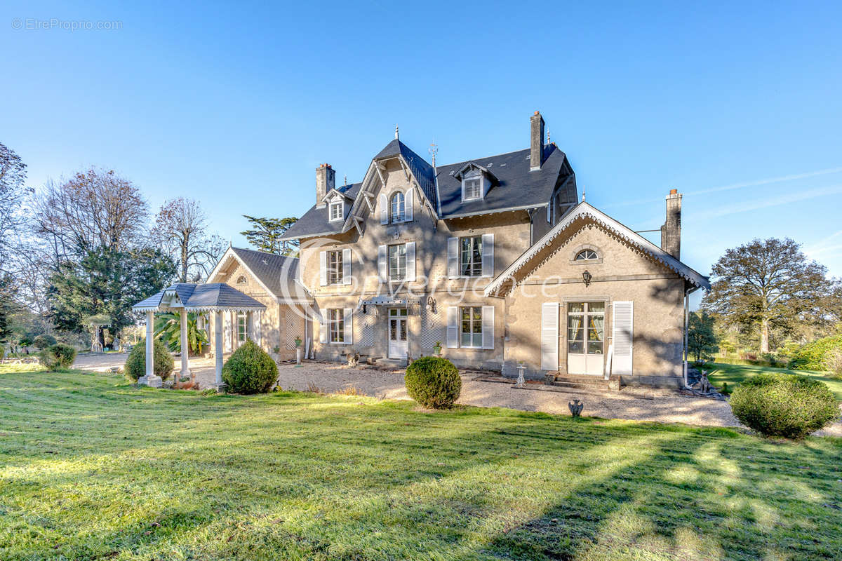 Maison à GAJOUBERT