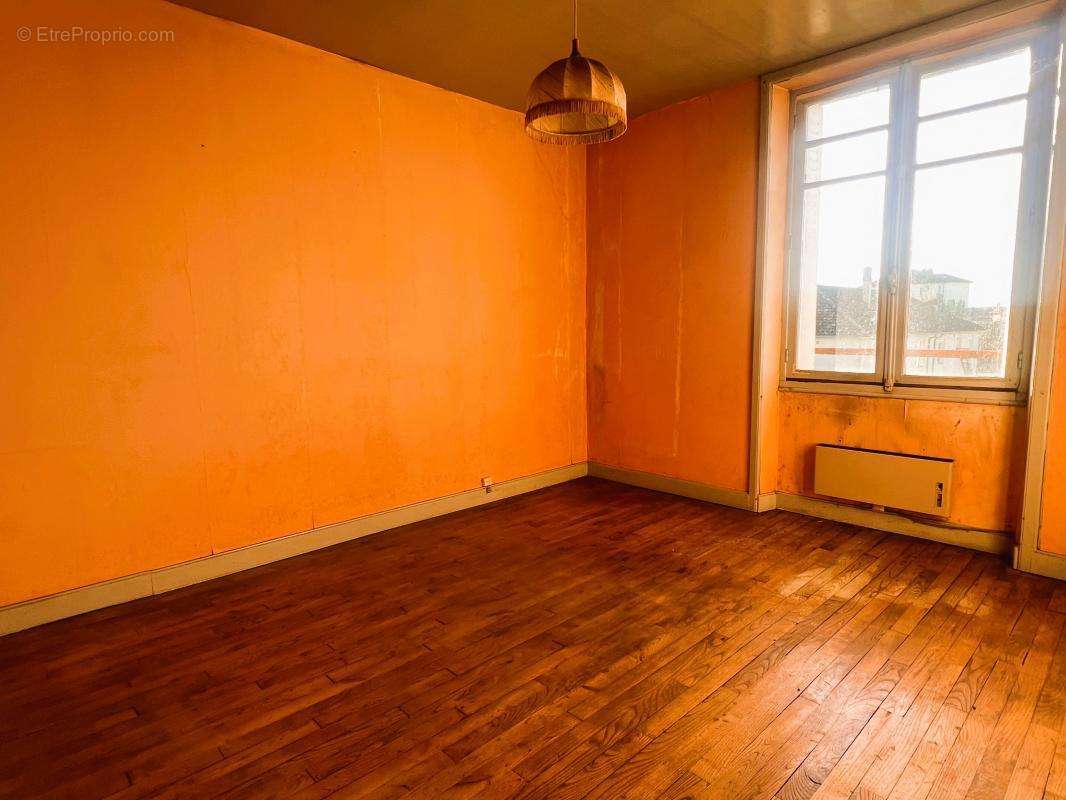 Appartement à BRIVE-LA-GAILLARDE