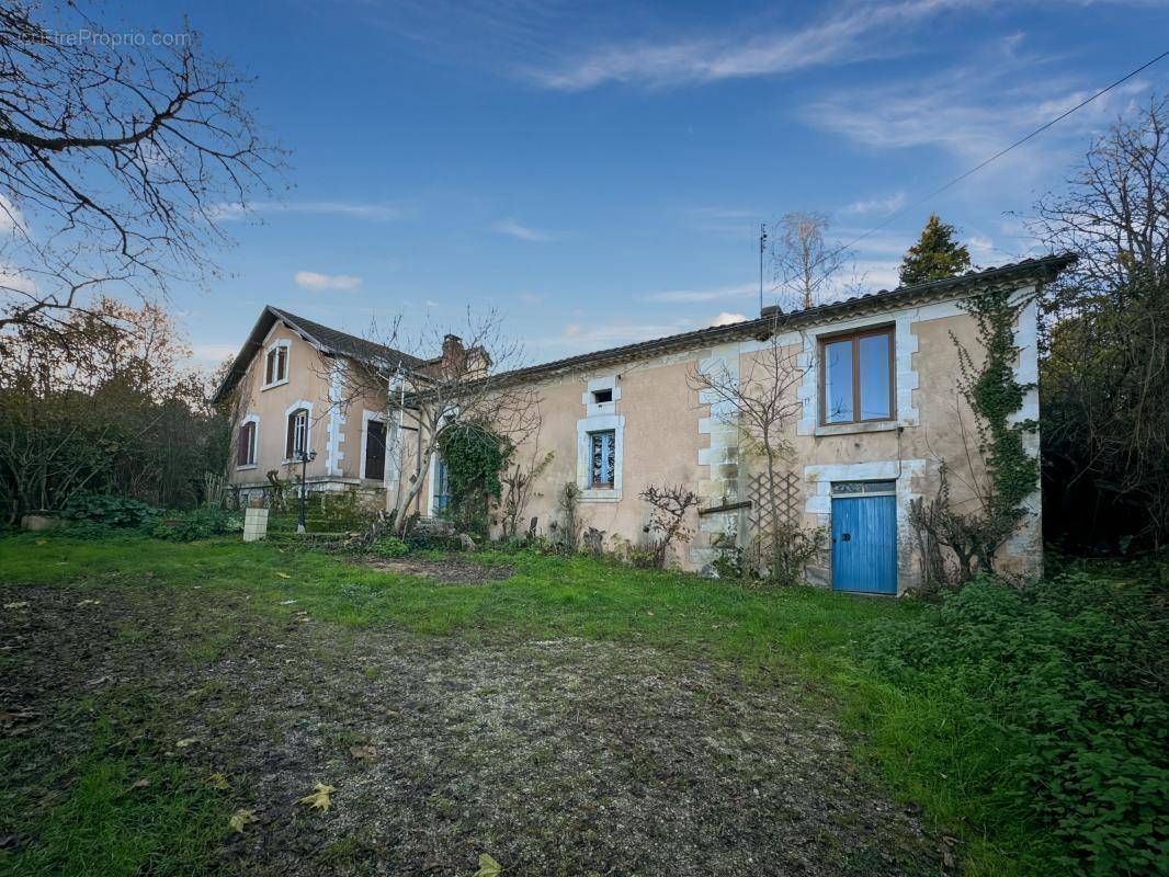 Maison à SAINT-ASTIER