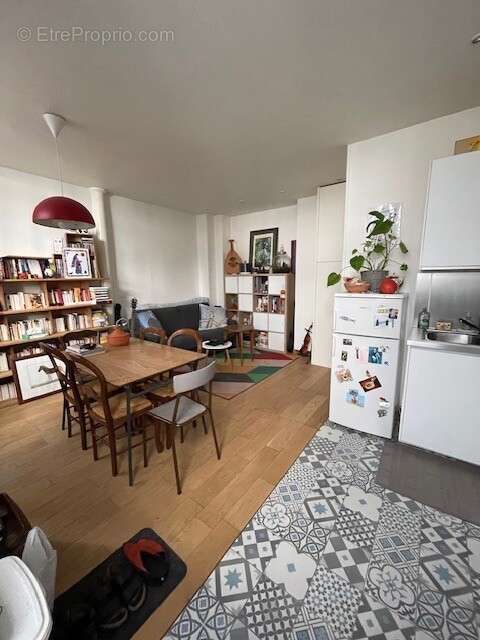 Appartement à PARIS-11E