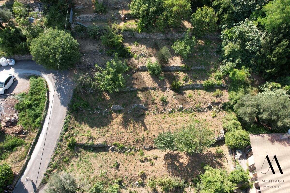 Terrain à LE BAR-SUR-LOUP