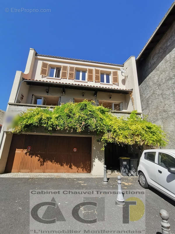 Maison à CLERMONT-FERRAND