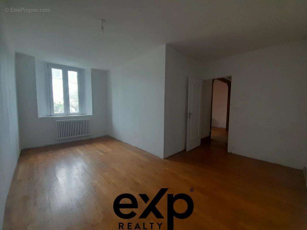 Appartement à USSEL