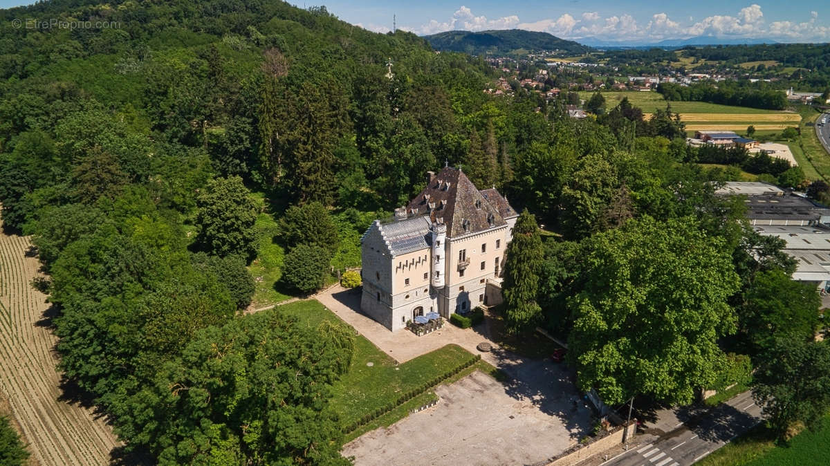 Appartement à BOURGOIN-JALLIEU