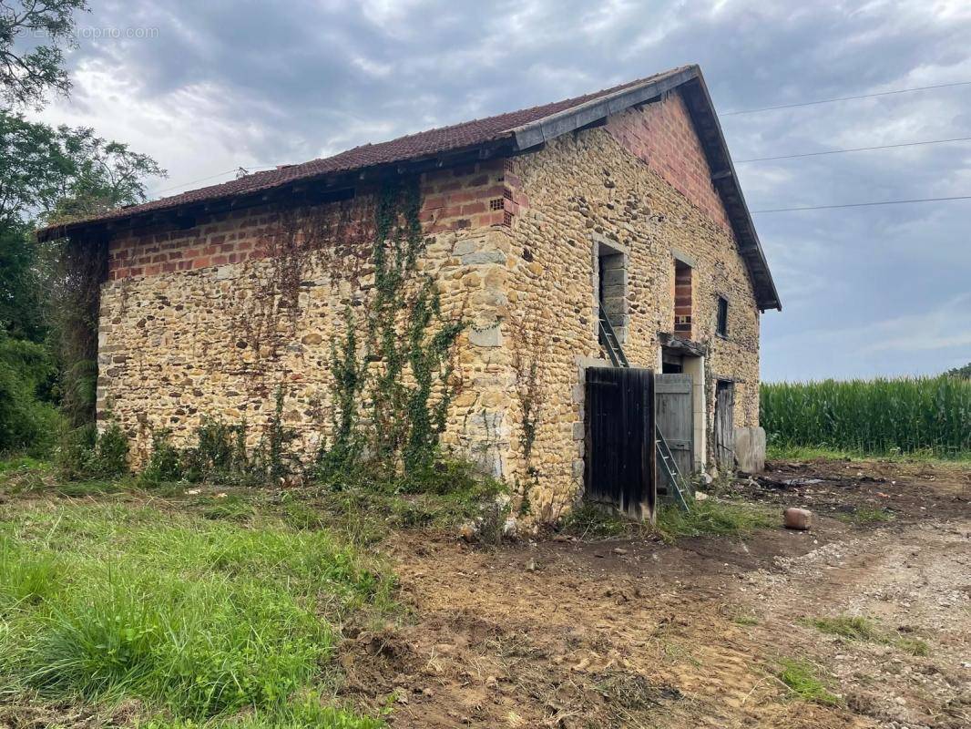 Maison à LAHONTAN