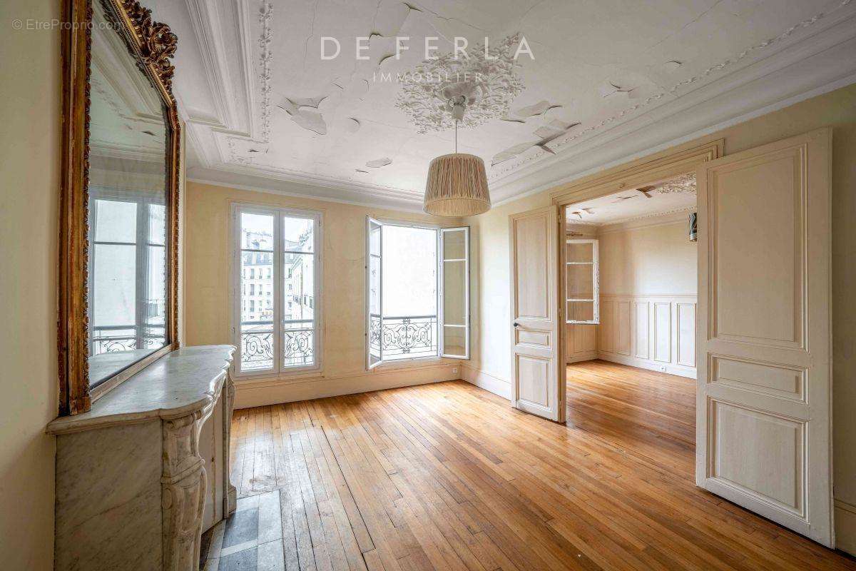 Appartement à PARIS-14E