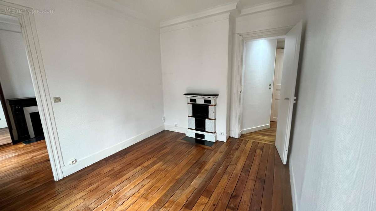 Appartement à PARIS-15E