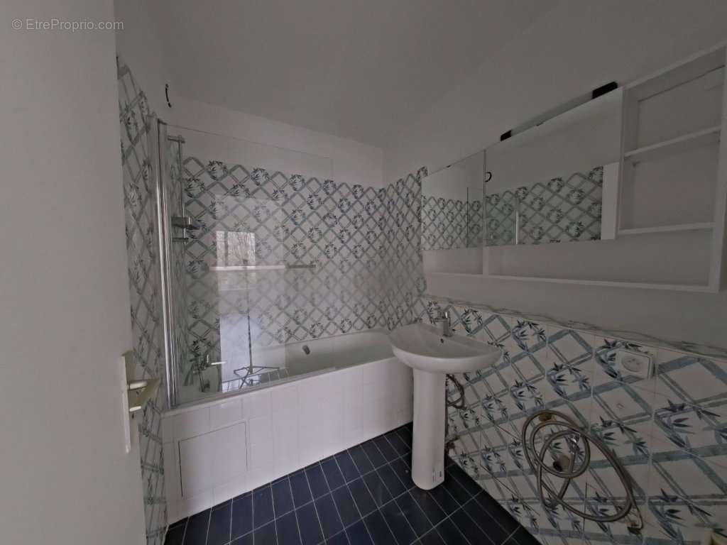 Appartement à PARIS-19E