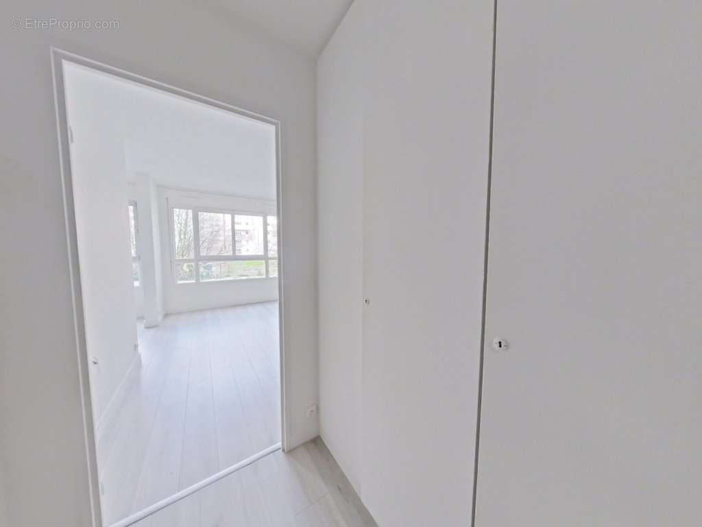 Appartement à PARIS-19E